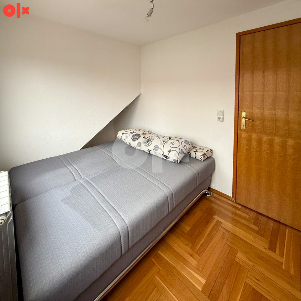 Na prodaju stan 62.50m2 Gradiška 13
