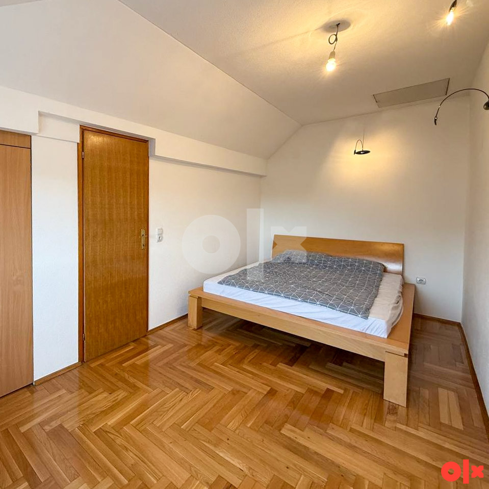 Na prodaju stan 62.50m2 Gradiška 12