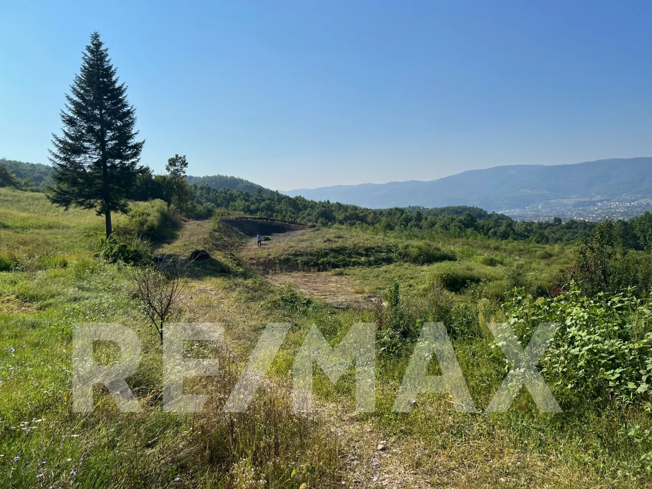 Plac 1480m2 sa pogledom na grad/UT uslovi 14