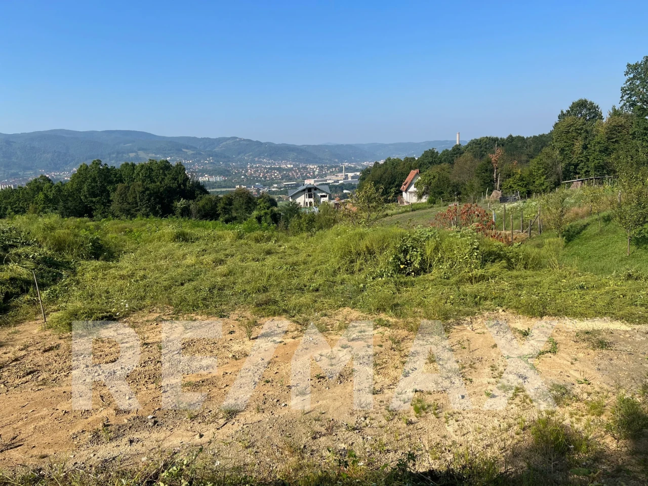Plac 1480m2 sa pogledom na grad/UT uslovi 15