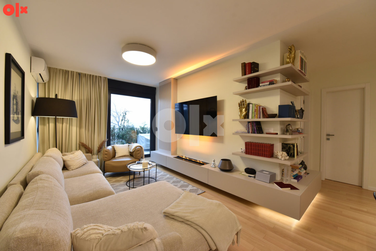 Moderan dvosoban/ Centar/ Parking/ Novogradnja/ 59m2 + terasa