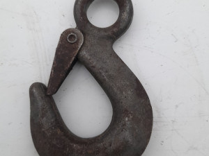 Odmah Dostupna! Rabljena Teretna Kuka / Kuka za Dizalicu sa Osigu