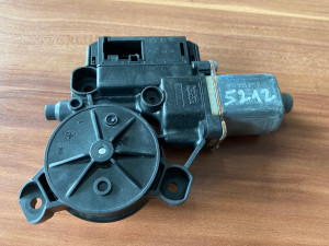 MOTORIC PODIZACA POLO 6R 2011 | 6R0959811F