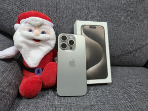 IPHONE 15 PRO 128GB BH 93% bez tragova Koristenja Garancija radnj