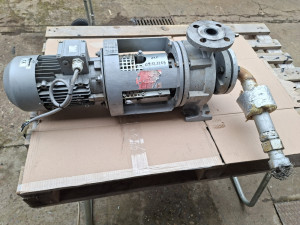 Pumpa za vodu grijanje 2,55 kw trofazna siemens