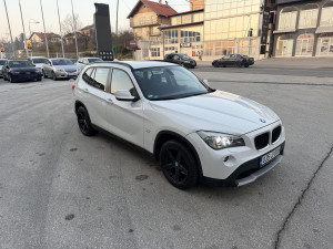 Bmw X1 1.8 x-drive FULL!!LANAC urađen, NOVE gume, tek registrovan