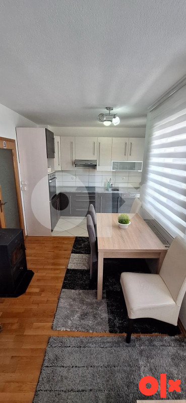 Stan jednosoban Livno preko puta OŠ IGK 47m2+4m2 ostava