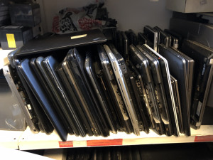 RASPRODAJA LAPTOPA *POVOLJNO*