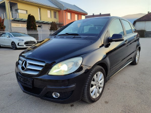 Mercedes-Benz B 180 cdi 2012 registrovan 062/227-150