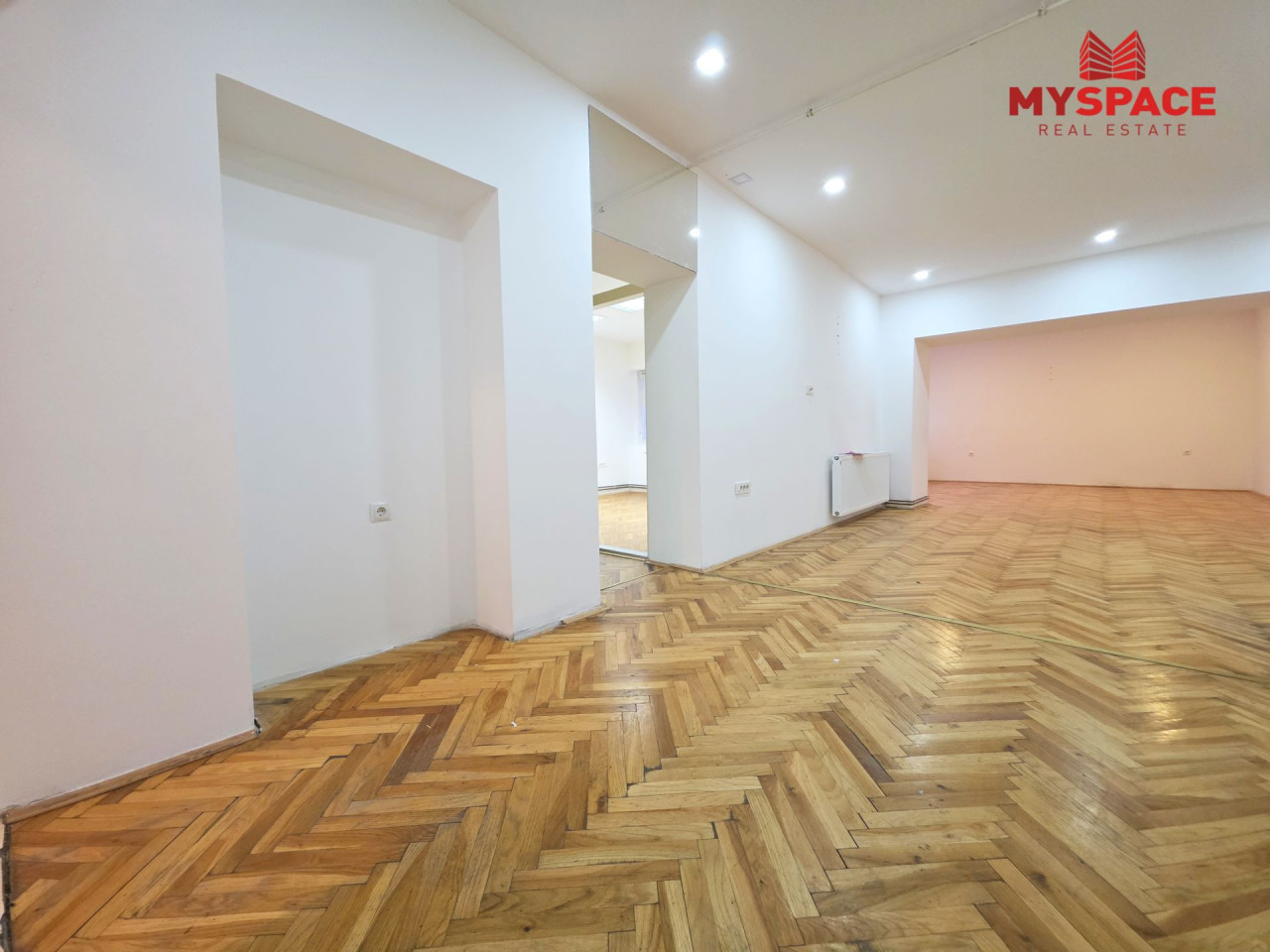 MY SPACE/ Stan/ Centar/  RENOVIRAN/ 83m2 4