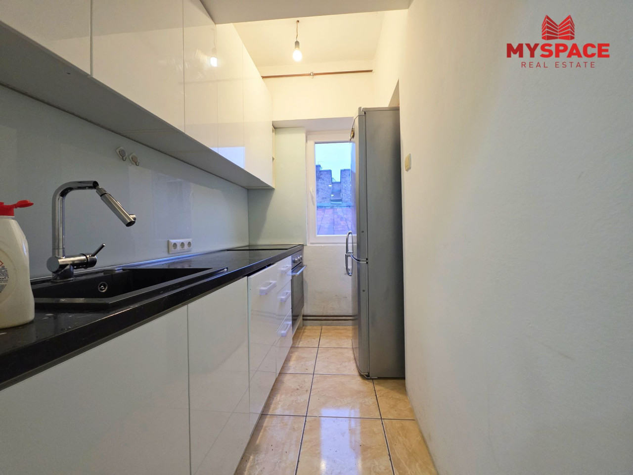 MY SPACE/ Stan/ Centar/  RENOVIRAN/ 83m2 7