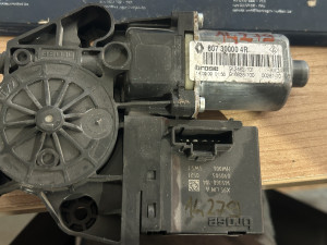 MOTORIC PODIZACA STAKLA PD RENAULT MEGANE 3 807300004R