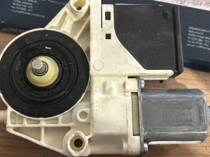MOTORIC PODIZACA STAKLA ZL RENAULT MEGANE 3 0130822330