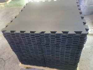 Gumeni pod puzzle za teretanu  1,5 cm debljina