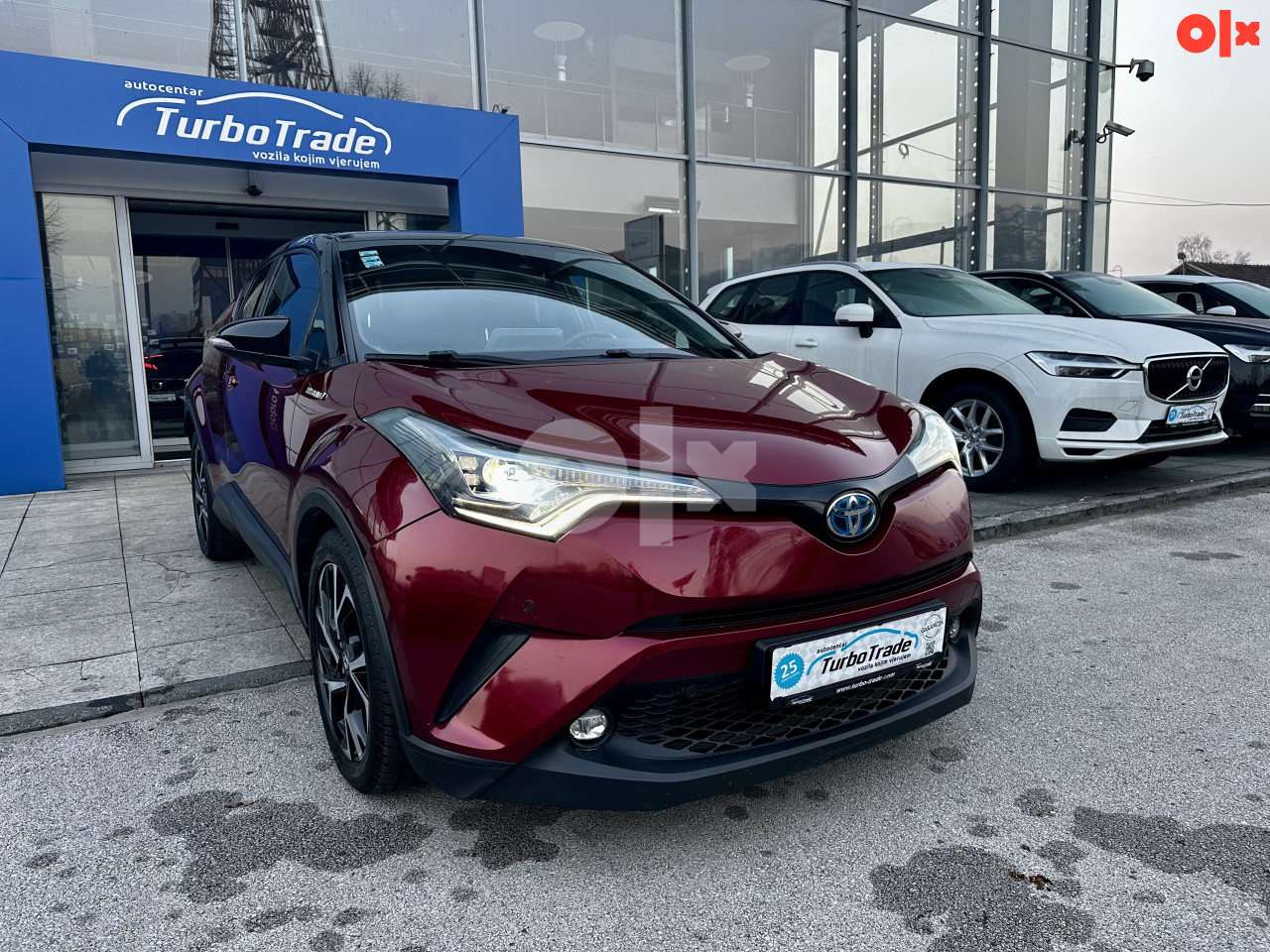 TOYOTA CHR 1.8 HYBRID XLE Premium