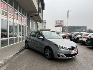 Peugeot 308 1.6 HDI 85kW mod 2014 kamera, full led