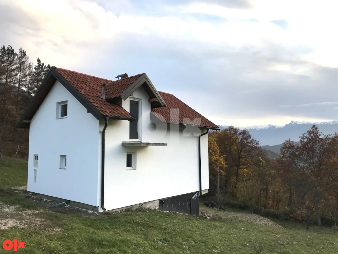 Imanje 6000 m2 i vikendica  /Brđani, Konjic 50m2 2