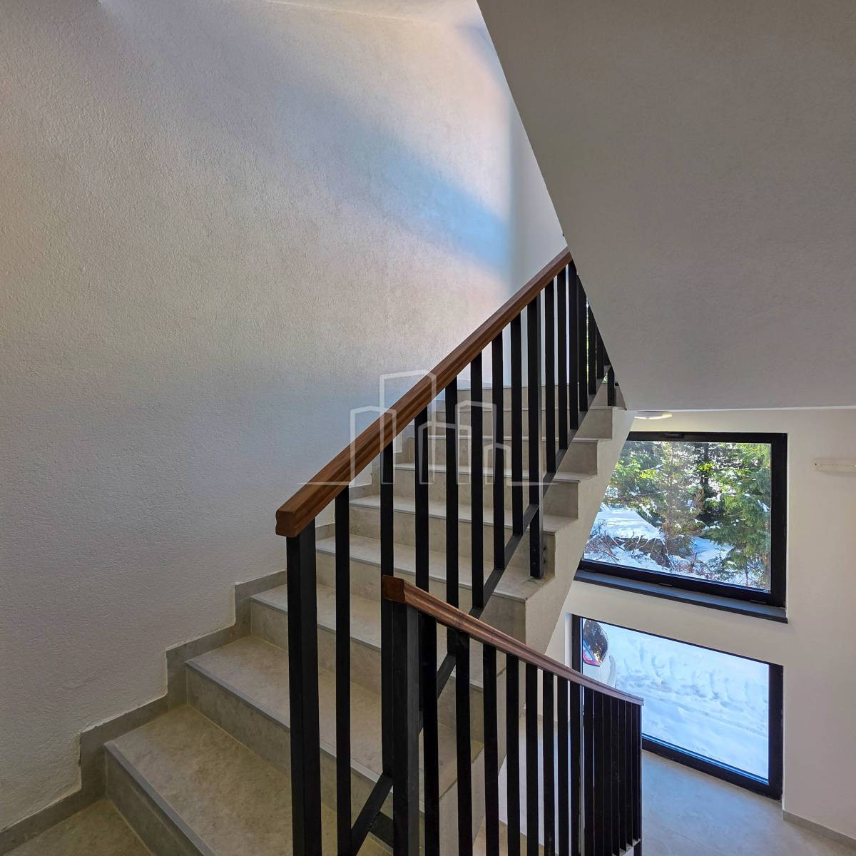 Apartman Dvorišta 39m2 jedna spavaća Useljivo 23