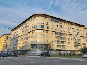 Čengić Vila , trosoban stan sa garazom!