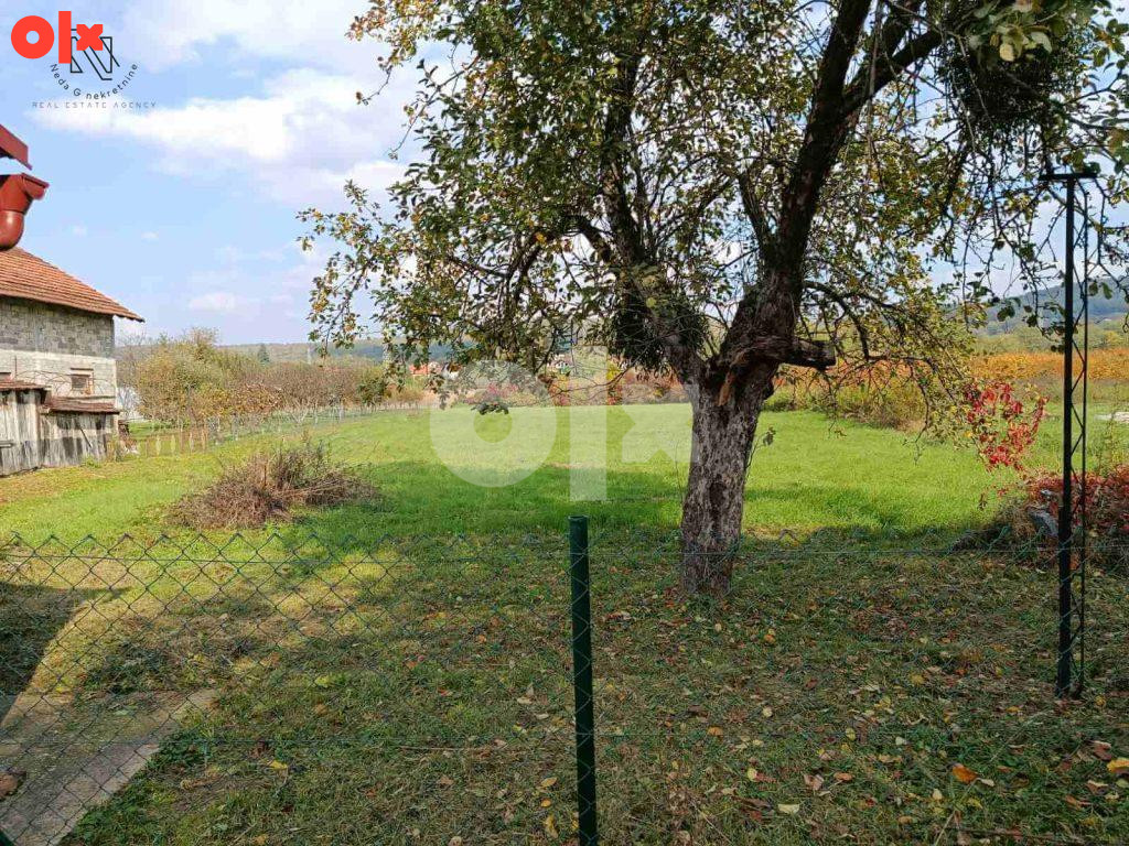 Useljiva kuća na 3500m2 okućnice; Kumsale 13
