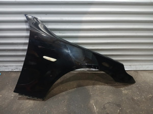 Bmw E60 E61 desni blatobran