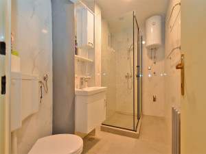 TOPAO I UGODAN DVOSOBAN STAN GRBAVICA II