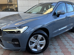 VOLVO XC60 2.0 B4 4x4 "Momentum" Full LED Virtual Facelift 21G