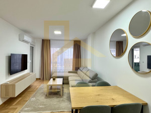 Potpuno nov trosoban stan, podnožje Starčevice