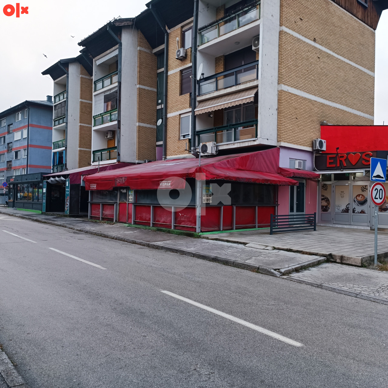 Poslovni prostor Zavidovići 126m2 prodaje se 061 611 723