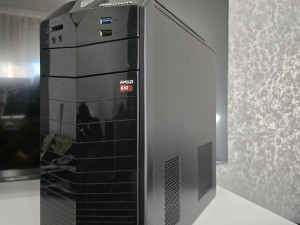 Medion A10 7800 8GB 120SSD AMD R7 GPU