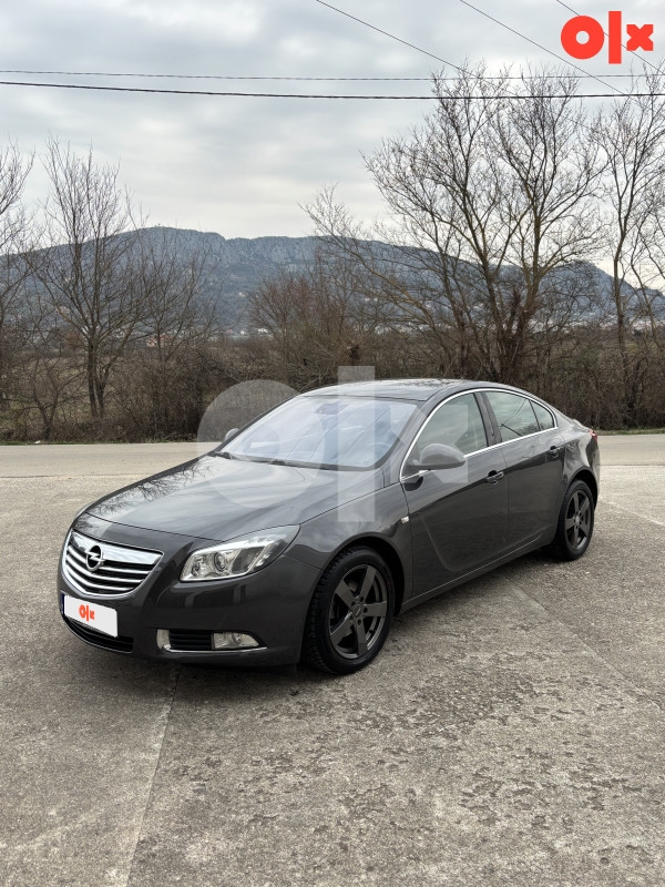 Opel Insignia 2.0CDTI 81 kw registrirana moze zamjena