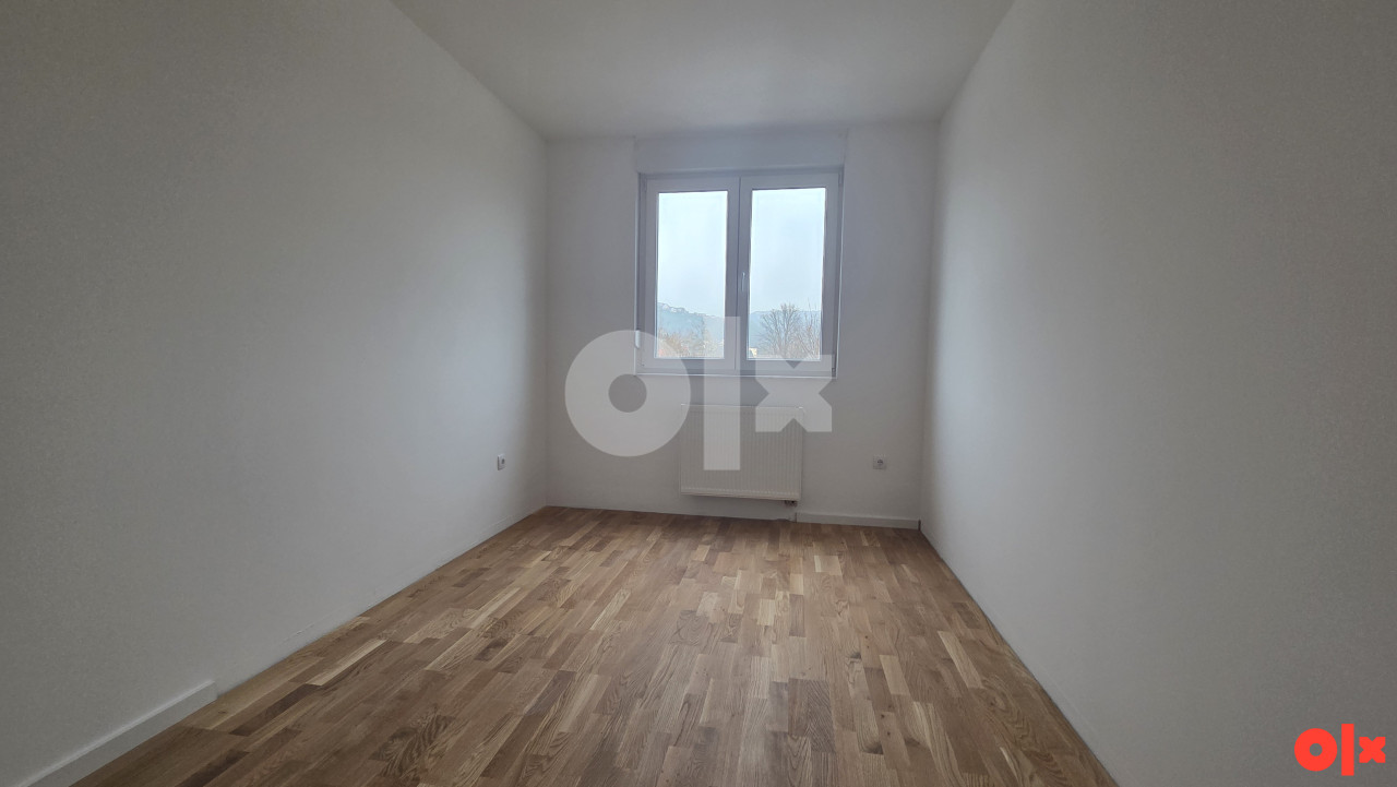 Stan Istočno Sarajevo /91m2 / 1. sprat 9