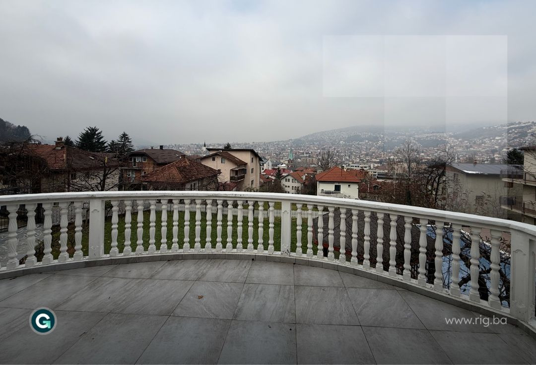 KUĆA SA BAZENOM / Bistrik, Stari Grad / NAJAM 13
