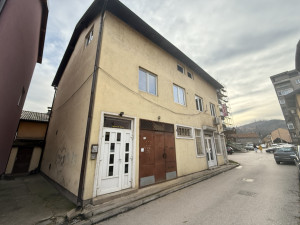 Kuća + poslovni prostor - CENTAR