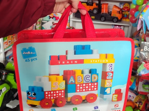 Dolu torbica kocke 45 kom, edukativne igracke vozic, vlak