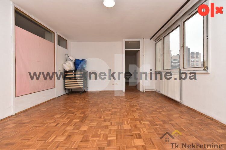 BRČANSKA MALTA - Kvalitetan trosoban stan površine 81 m2
