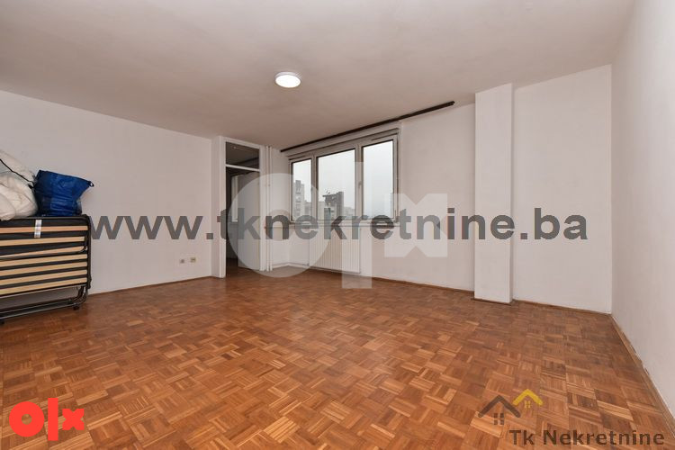 BRČANSKA MALTA - Kvalitetan trosoban stan površine 81 m2 2