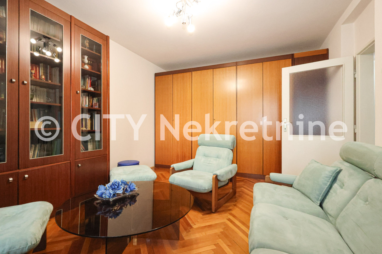 Trosoban stan - Centar - Koševo - 65 m2 photo 4