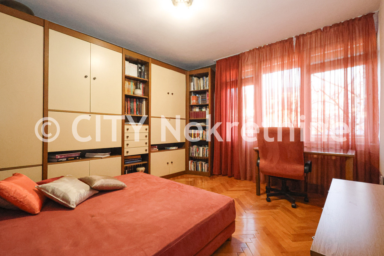 Trosoban stan - Centar - Koševo - 65 m2 11