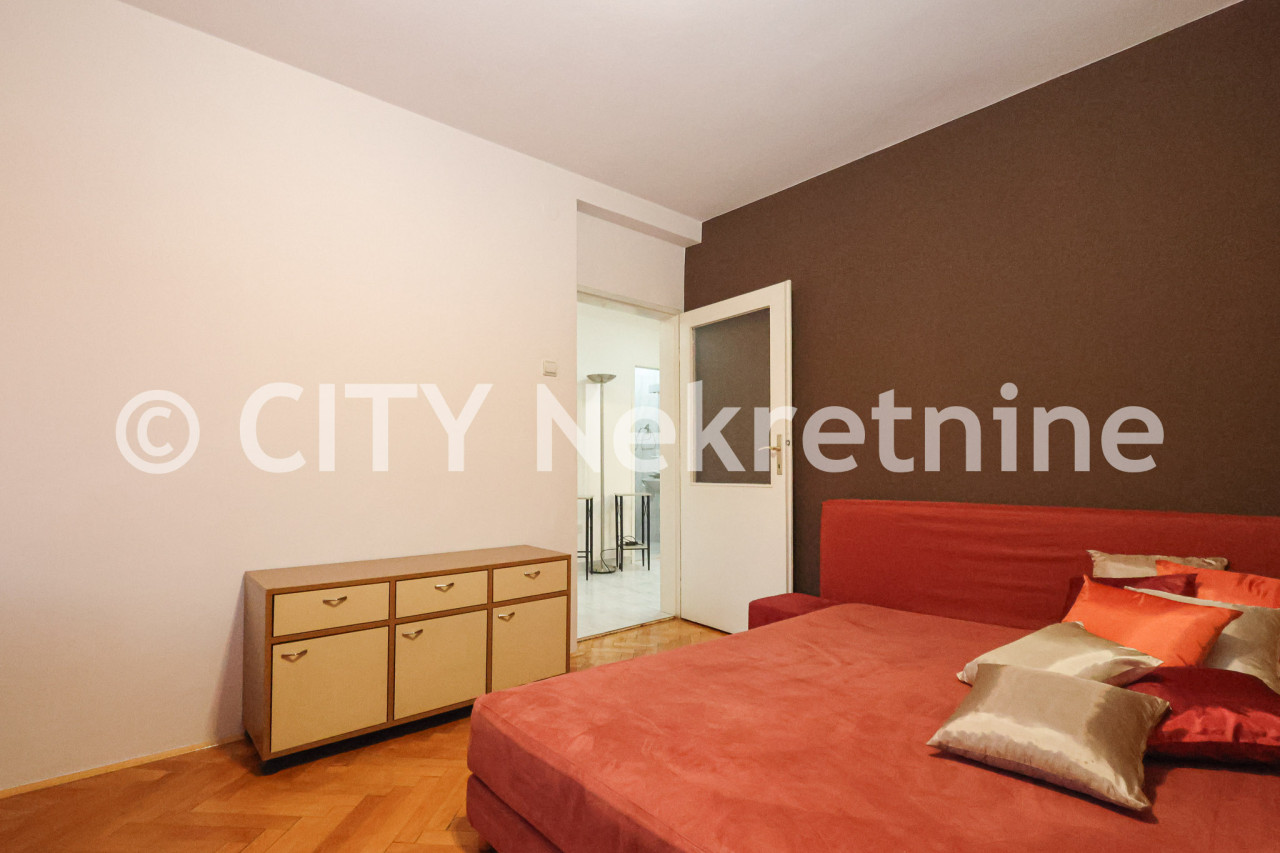 Trosoban stan - Centar - Koševo - 65 m2 13