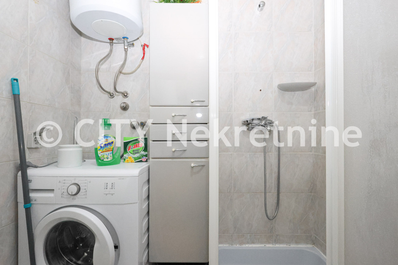 Trosoban stan - Centar - Koševo - 65 m2 19