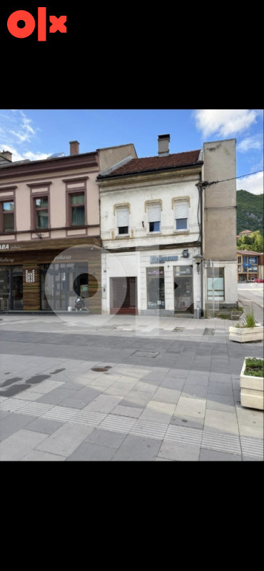 Kuća sa 3 etaže,okućnicom 94 kvadrata.