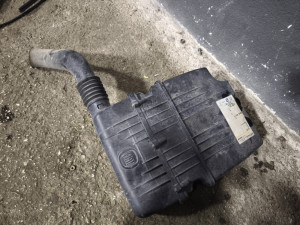 kuciste zracnog filtera grande punto 1.2