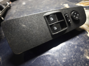 prekidaci podizaca stakala grande punto