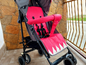 DJECIJA KOLICA Bebe  KISOBRAN  BELA BABY SHARK