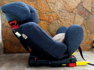 AUTOSJEDALICA ZA DJECU 9-36 KG CHIPOLINO  CAMPO ISOFIX Dvostrana