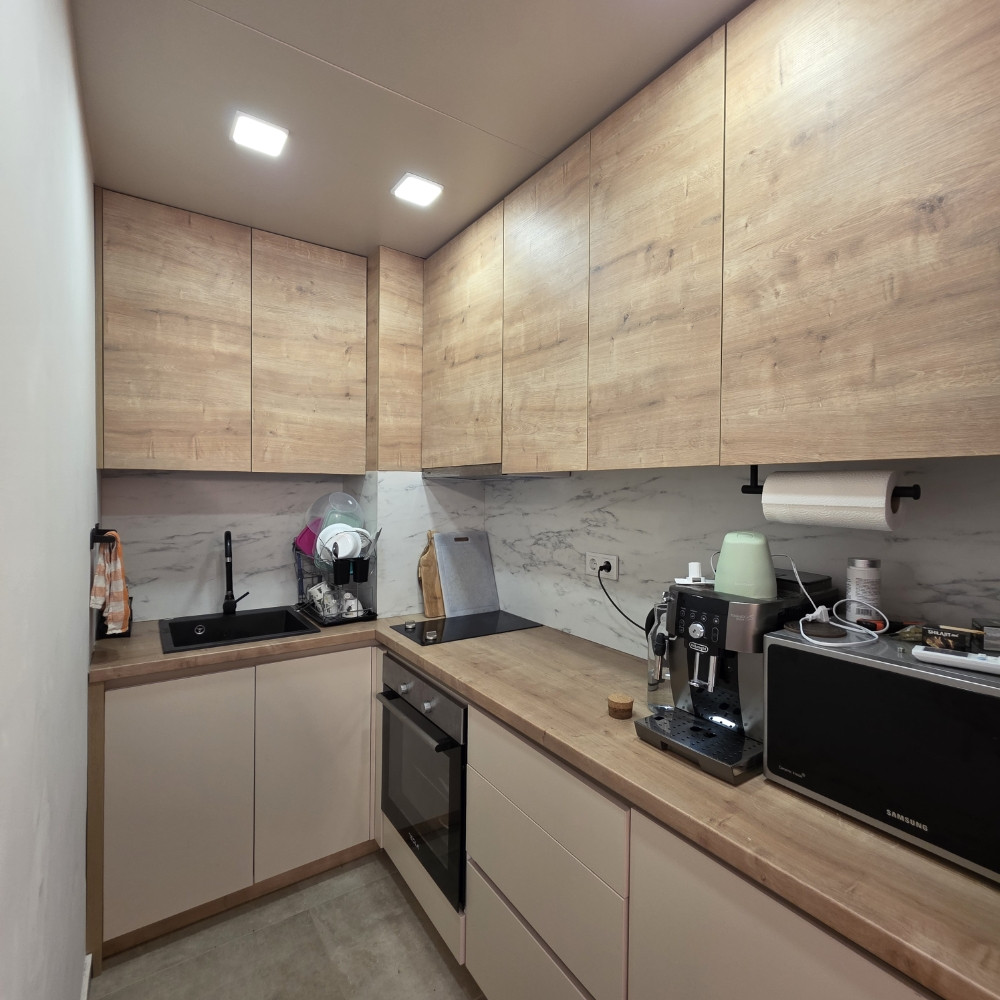 Prodaja opremljen Dvosoban apartman Trebević 10