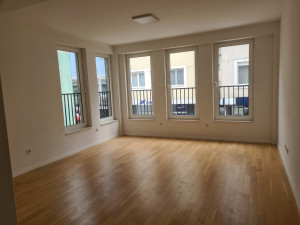 Stan - Poslovni Prostor -Konjic - 45m2