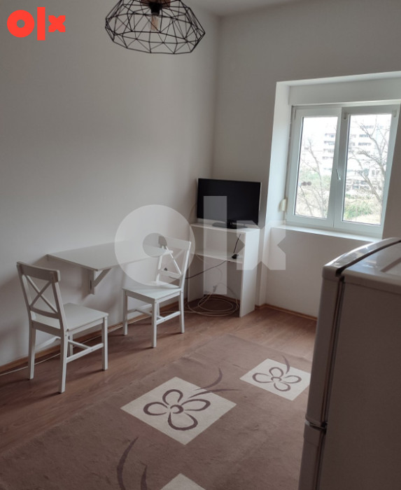 gency Plus iznamljuje predivnu renoviranu garsonjeru. 8