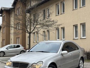 Mercedes C200 C220 2.2 CDI